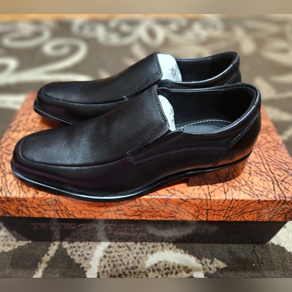 Men's Regal By Mirage Bradford Black Leather Slip-On Dress Shoes Size 5 New
